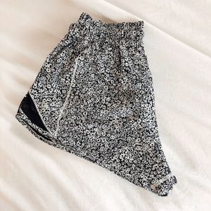 Hotty Hot Short 2.5”